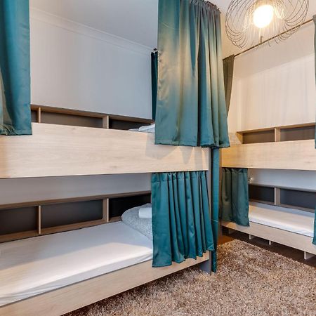 Cozy Nest Hostel Порту Екстер'єр фото