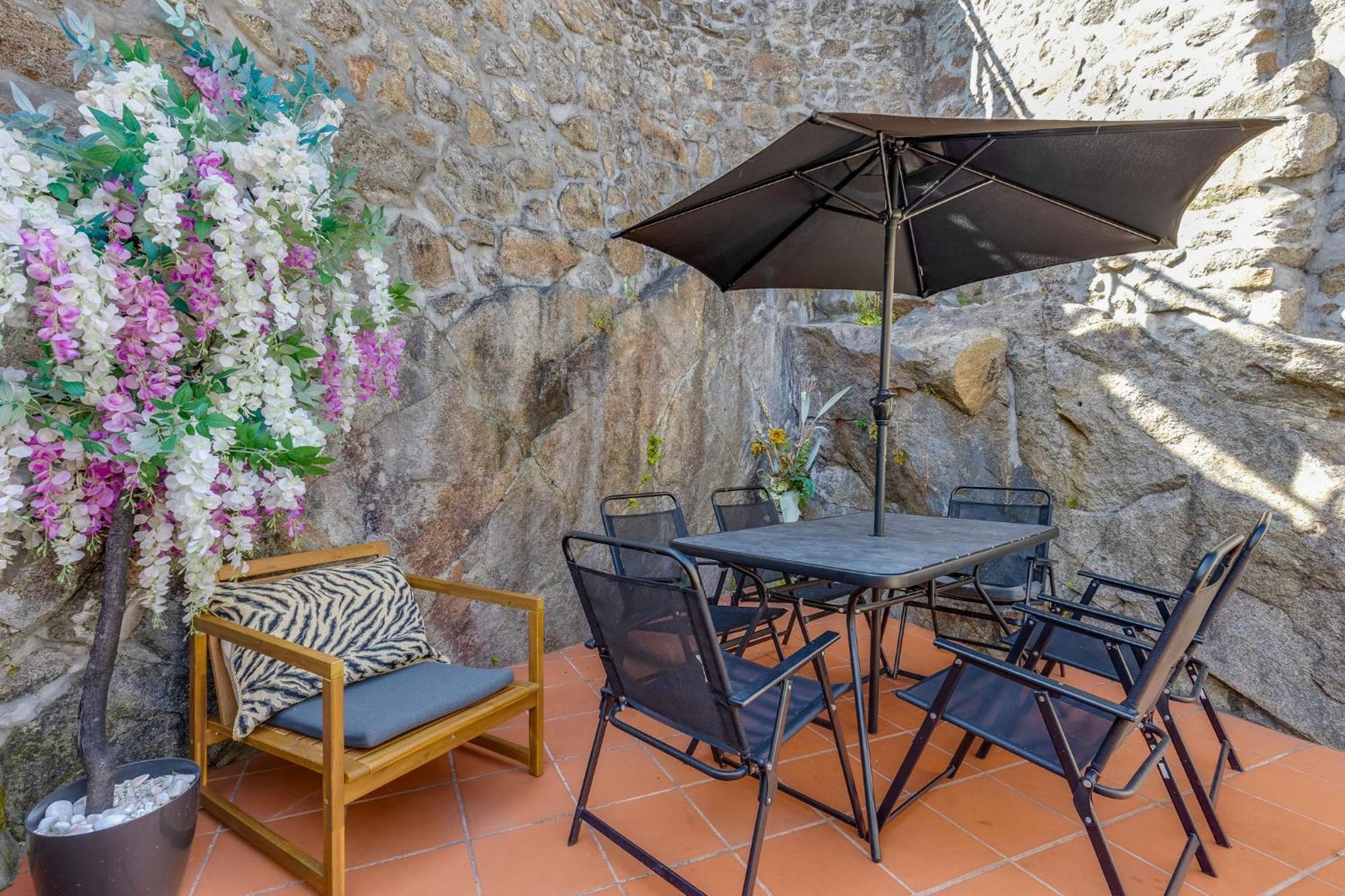 Cozy Nest Hostel Порту Екстер'єр фото