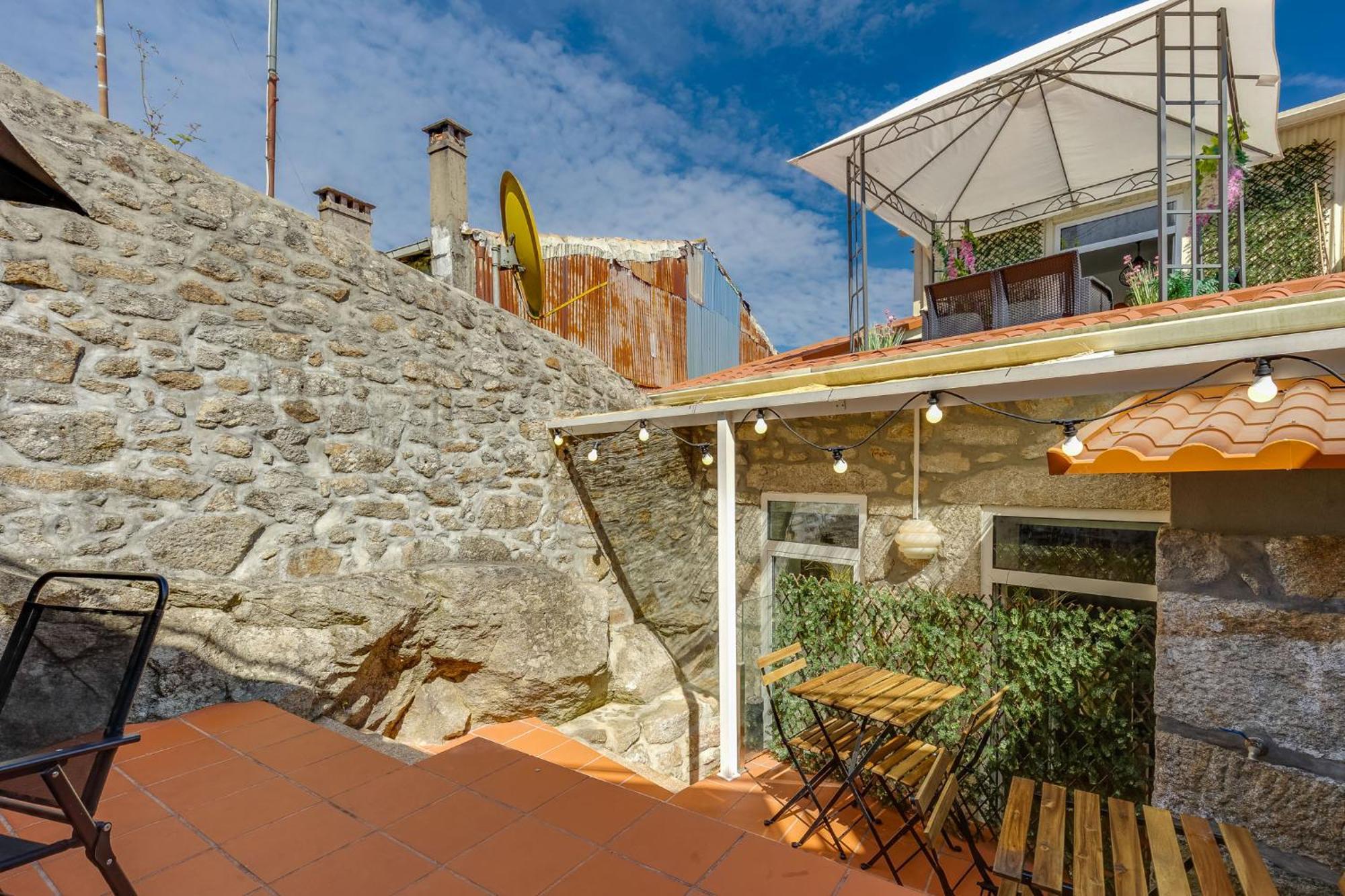 Cozy Nest Hostel Порту Екстер'єр фото