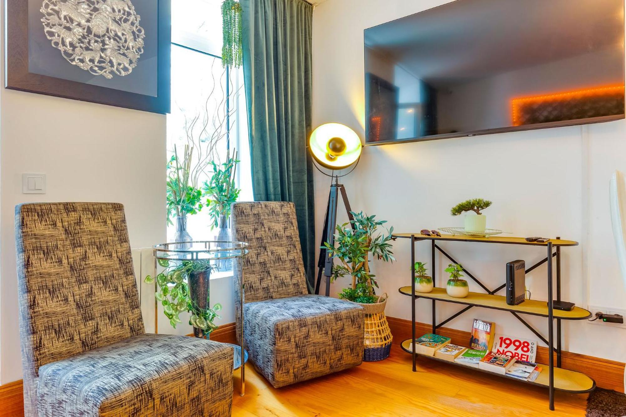 Cozy Nest Hostel Порту Екстер'єр фото