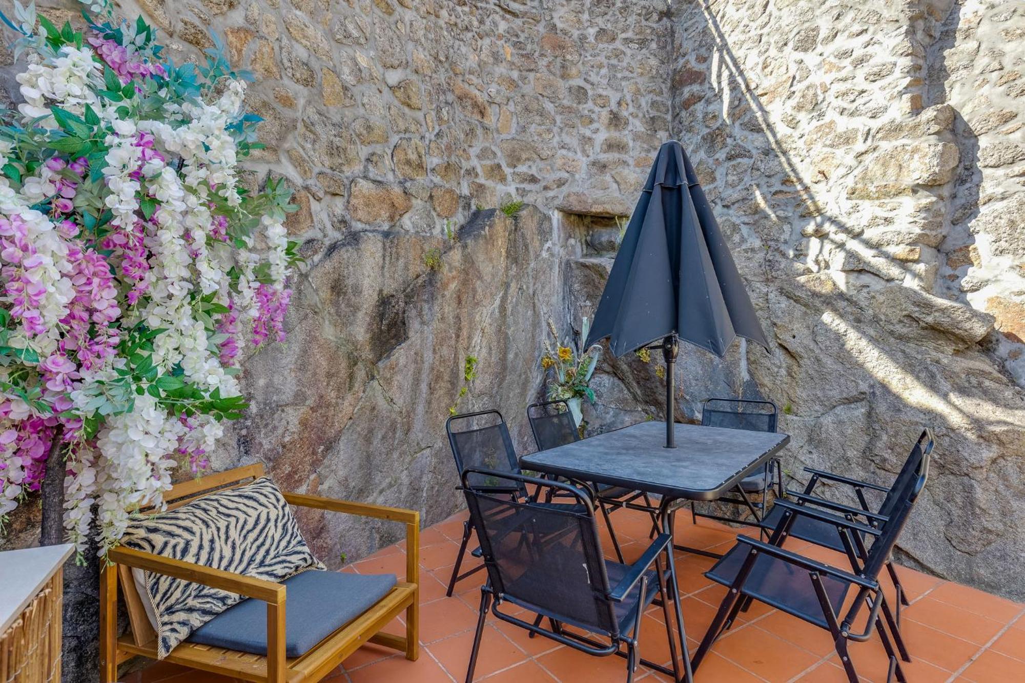 Cozy Nest Hostel Порту Екстер'єр фото