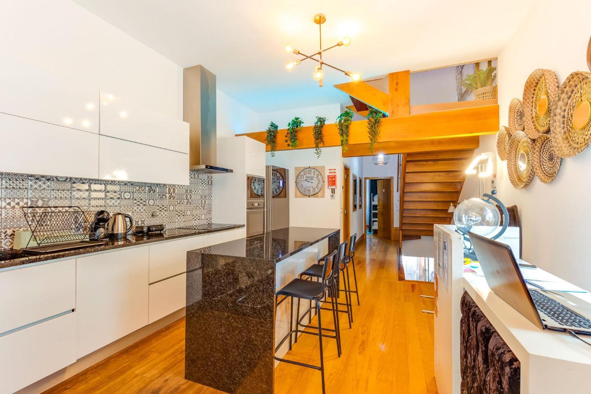 Cozy Nest Hostel Порту Екстер'єр фото